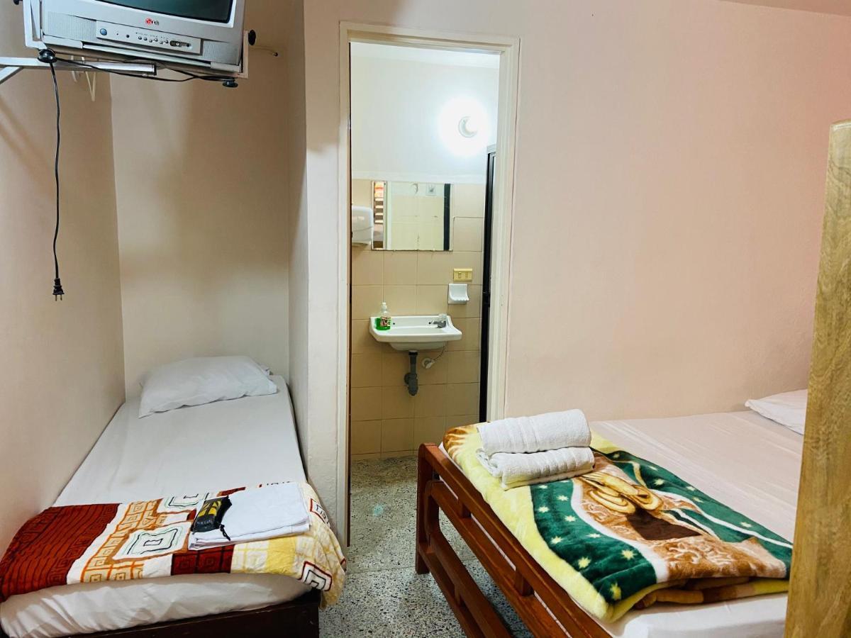 Hotel La Avenida Guatapé Dış mekan fotoğraf