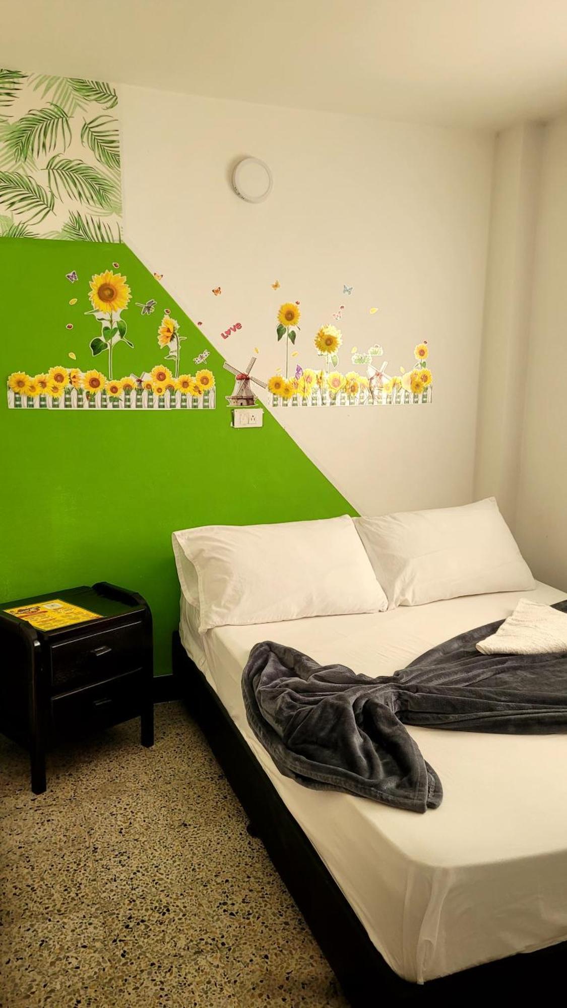 Hotel La Avenida Guatapé Dış mekan fotoğraf